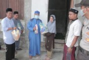 Wakil Bupati Lingga Salurkan Bantuan Zakat dan Sembako ke Warga Desa Batu Belubang