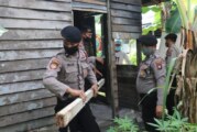 Peringati Hari Bhayangkara ke-74, Polres Lingga Bedah Rumah Warga