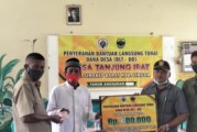 Desa Tanjung Irat Bagikan BLT dan Vaksinasi Massal