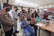 Kakorlantas Polri Tinjau Pelaksanaan Gerai Vaksinasi di Batam
