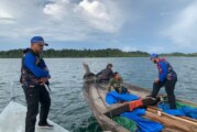 Satpolairud Polres Lingga Amankan Kapal Kayu Muatan Kayu 3 Ton di Perairan Desa Tanjung Kelit