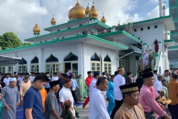 Ribuan Masyarakat Laksanakan Sholat Idul Fitri di Masjid Az-zulfa Dabo Singkep