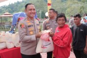 Polri Salurkan 1000 Paket Sembako dan Layanan Kesehatan untuk Masyarakat Lingga