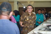 Pjs. Bupati Lingga Lakukan Sidak Harga Bahan Pokok di Pasar Dabo