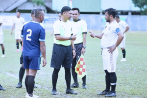 Turnamen Sepak Bola U-40 2024 Pemkab. Lingga Resmi di Gelar: 22 Tim Adu Strategi | fotografer: Diskominfo Lingga