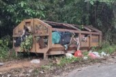 Bak Sampah Rusak Masih Terpakai di Lingga, Warga : “Sudah Bertahun-tahun Tak Diganti!”