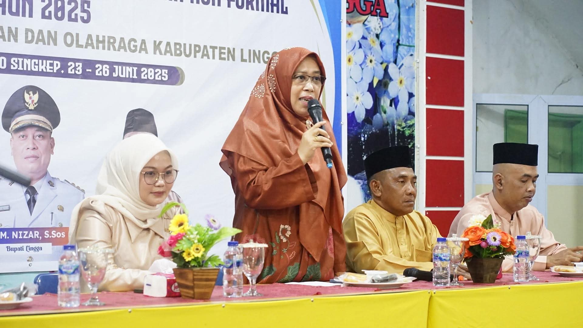 Ketua Dekranasda Lingga Hj. Feby Sarianty Novrizal Dukung Peluncuran Buku Muatan Lokal, Pemkab Lingga Teguhkan Komitmen Lestarikan Nilai Budaya Sejak Dini