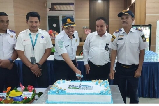 Bandara Dabo Singkep Semarakkan Harhubnas 2025 dengan Upacara, Bakti Sosial, dan Padat Karya