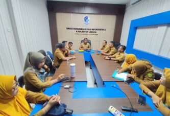 Perkuat Profesionalisme dan Transparansi, Kadis Kominfo Lingga Izjumadillah Pimpin Evaluasi Kinerja Bidang IKP