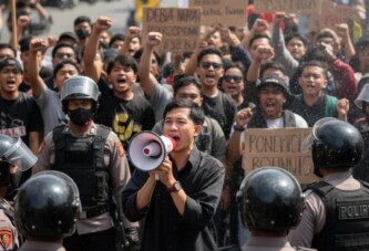 Pejabat Tersenyum, Rakyat Lingga Menjerit. DPRD Hadir, Tapi Suara Rakyat Hilang