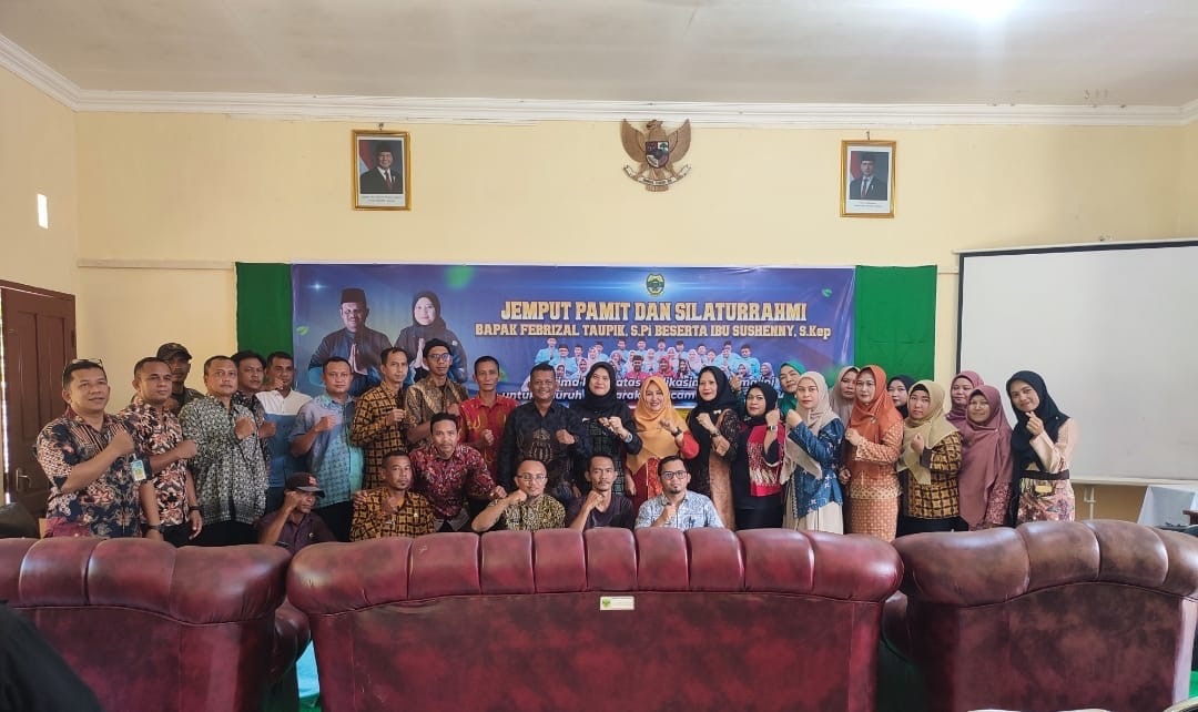 Haru Perpisahan Camat Singkep Barat, Enam Tahun Pengabdian Tinggalkan Kenangan Mendalam | F. Redaksi