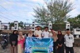 Siswa MA Al-Barakah Singkep Berbagi Takjil di Dua Lokasi, Wujud Kepedulian Sosial di Bulan Ramadan