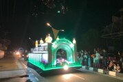 Malam Takbiran di Dabo Singkep Semarak dengan Pawai dan Cahaya Lampu Likuran