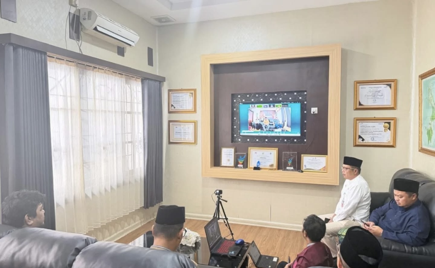 Pemkab Lingga Koordinasi dengan Kemenhan Bahas Pemanfaatan Lahan Latihan TNI AL untuk Pembangunan Smelter | F. Prokopim Lingga