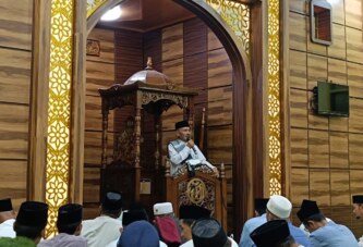 Kepala Bidang PAKIS Kanwil Kemenag Provinsi Kepri Ajak Jamaah Memaknai Nuzulul Qur’an dan Menjaga Etika Digital