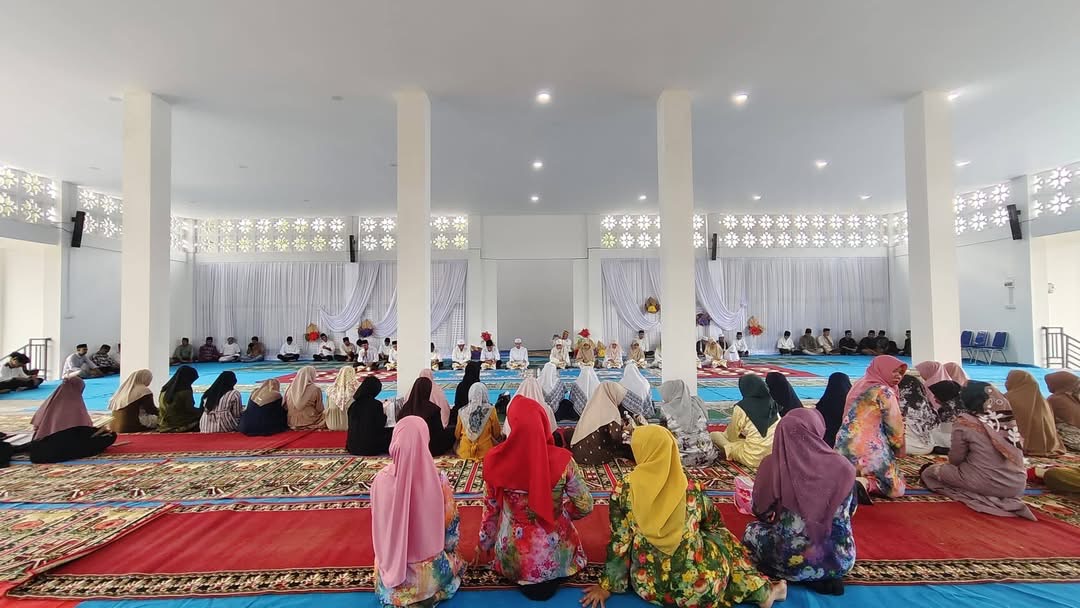 Pemkab Lingga Gelar Khataman Al-Qur’an dan Peringatan Nuzulul Qur’an di Masjid Megat Kuning | F. Diskominfo Lingga