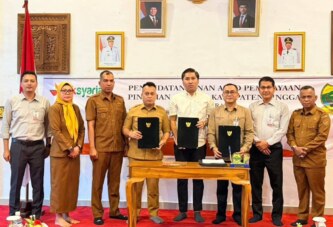 Pemkab Lingga Teken Akad Pembiayaan dengan BRK Syariah untuk Penuhi THR ASN