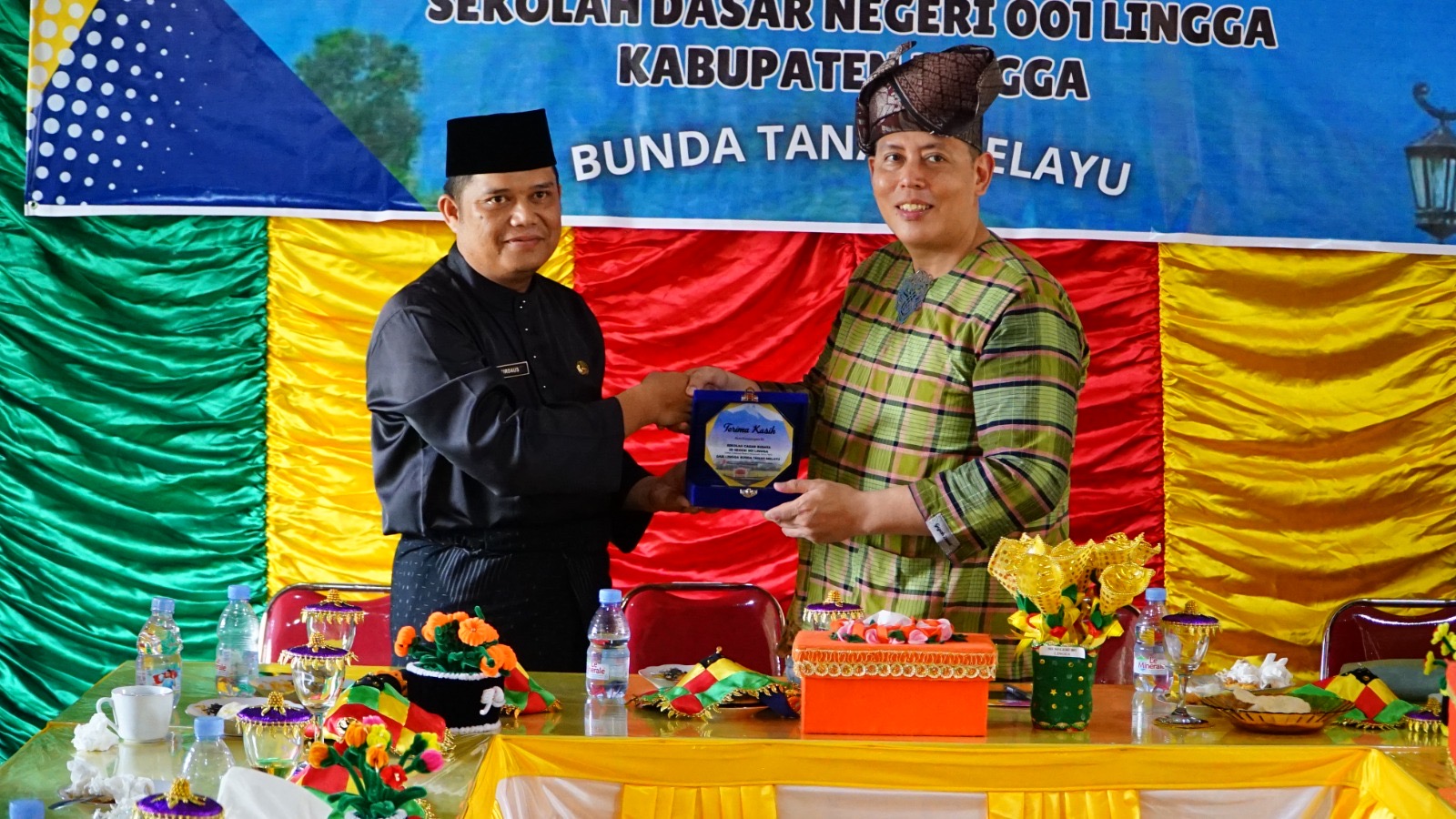 SDN 001 Lingga Terima Kunjungan Internasional, Perkuat Identitas Sekolah Melayu | F. Redaksi