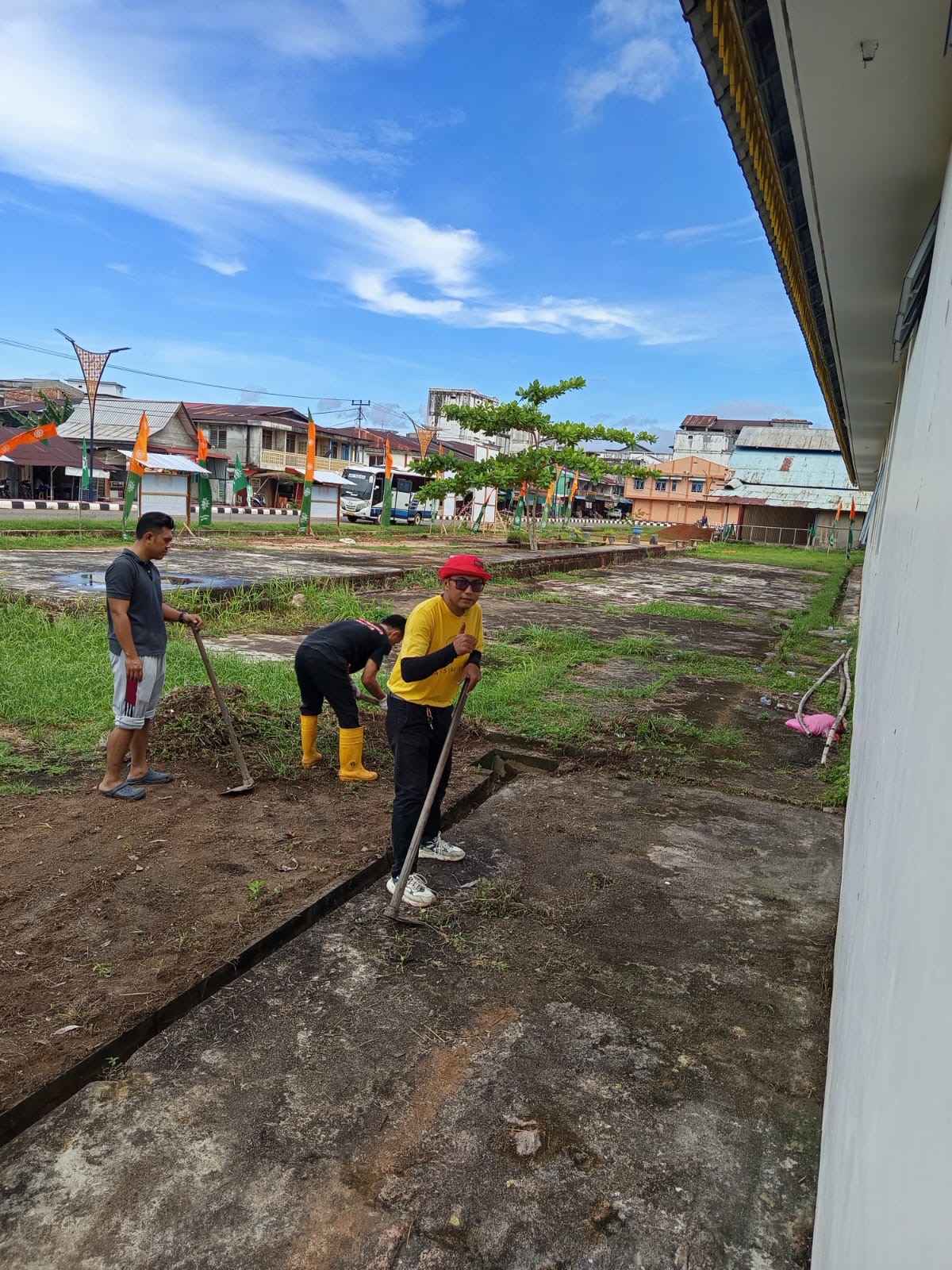 Langkah Awal Penuh Kepedulian, YKI Lingga Bersihkan Sekretariat Baru untuk Perkuat Pencegahan Kanker | F. Redaksi