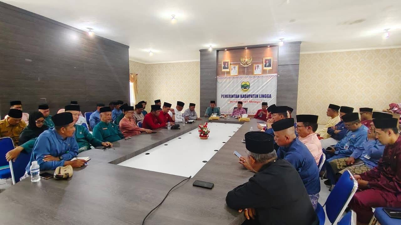 Bupati dan Wakil Bupati Lingga Pimpin Rakor OPD Bahas Program Prioritas 2026 | F. Diskominfo Lingga