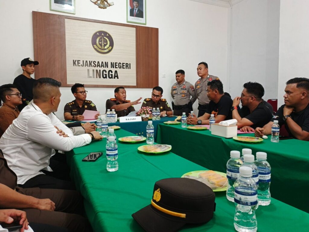 Aliansi Pemuda Lingga Datangi Kejari, Soroti Dugaan THR dan Penyimpangan di Pemkab | F. Redaksi