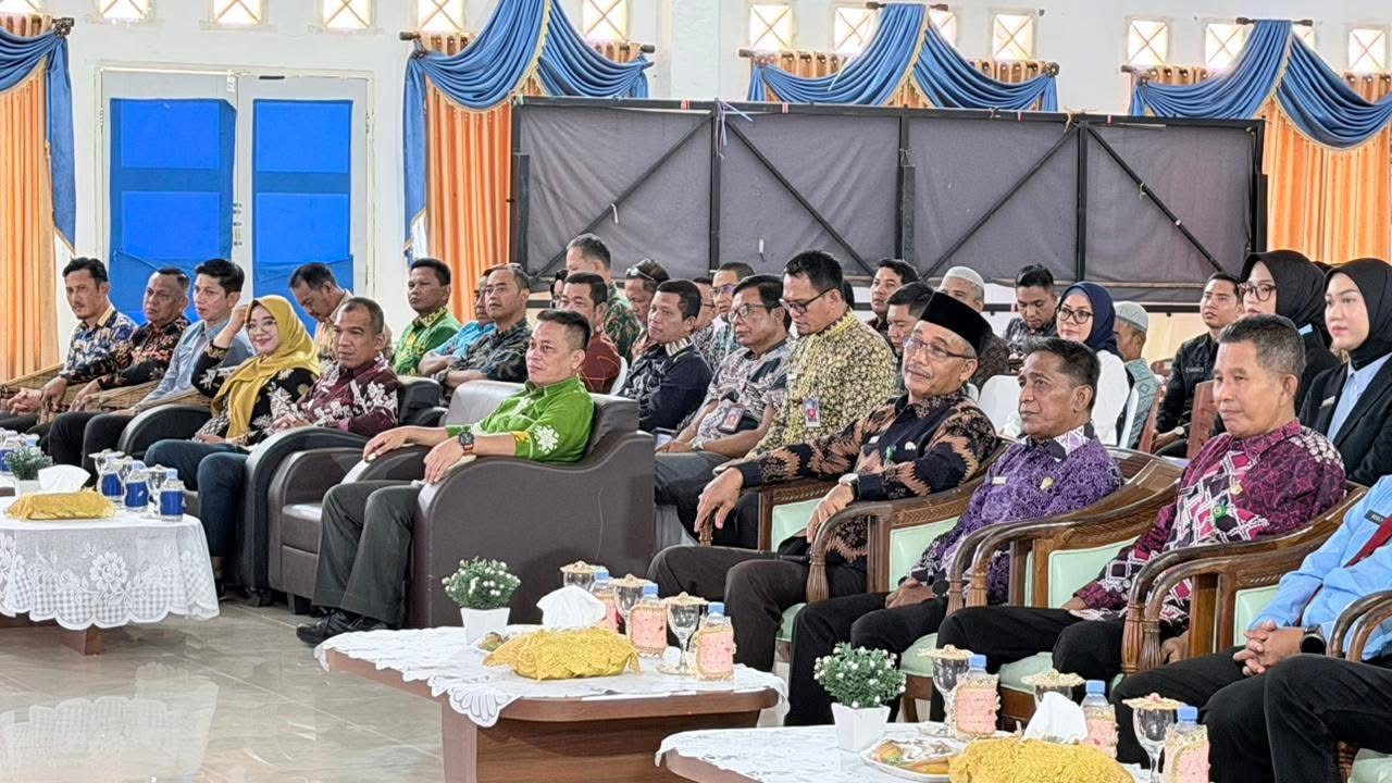 Pemkab Lingga dan Kejari Lingga Perkuat Sinergi Melalui Penandatanganan Nota Kesepahaman Bidang Hukum | F. Diskominfo Lingga