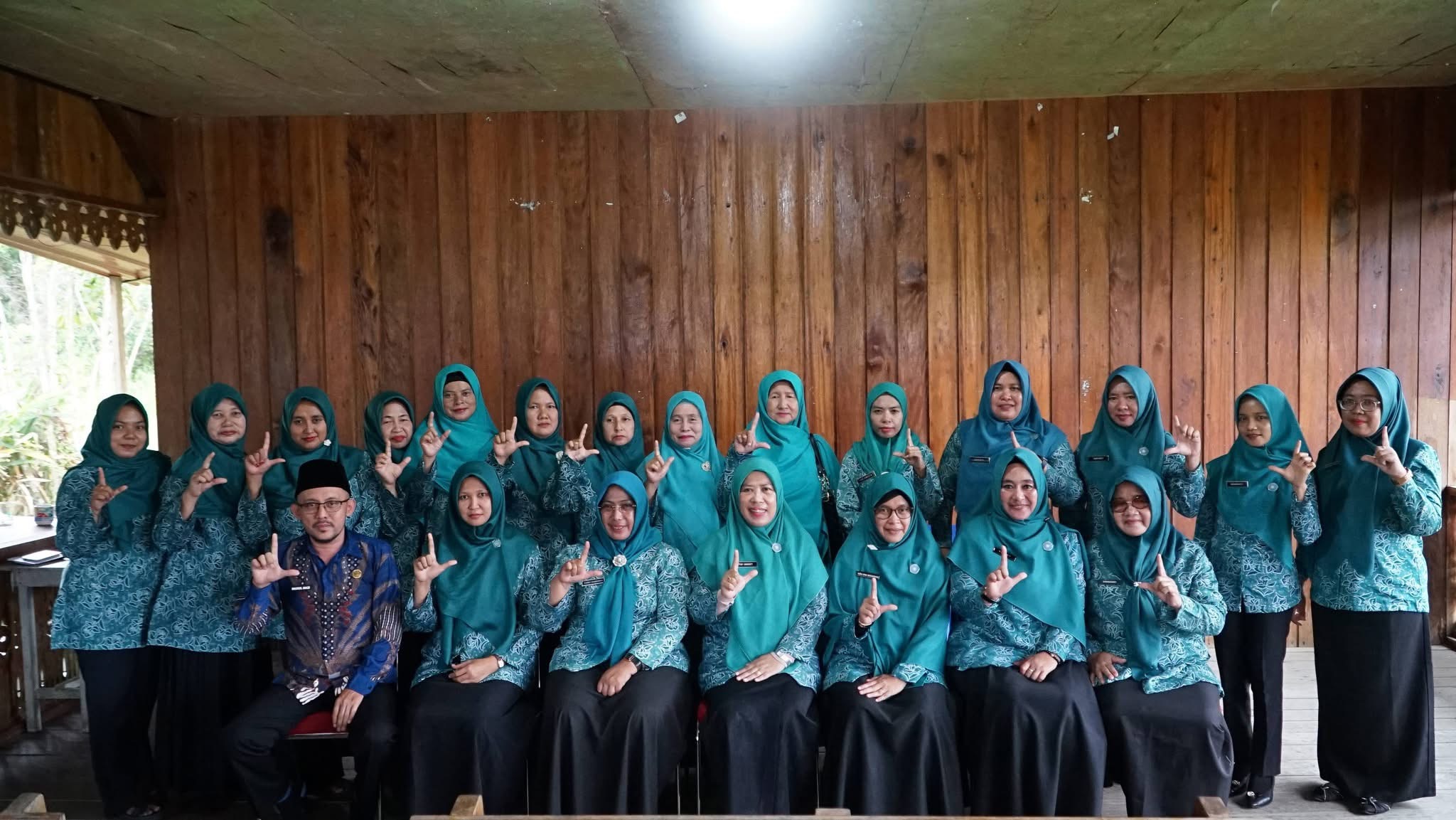 TP PKK Lingga Perkuat Pembinaan Kampung CERIA di Desa Resun | F. Diskominfo Lingga