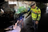 Lakalantas Maut, Pengendara Motor Tabrak Kendaraan Roda Tiga yang Sedang Parkir